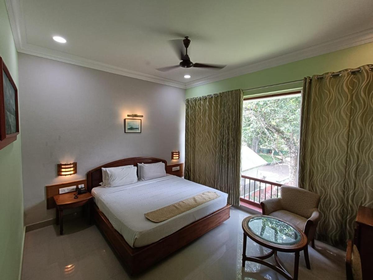 Hotel Aranya Nivas à Thekkady Extérieur photo