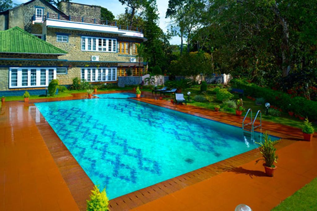 Hotel Aranya Nivas à Thekkady Extérieur photo