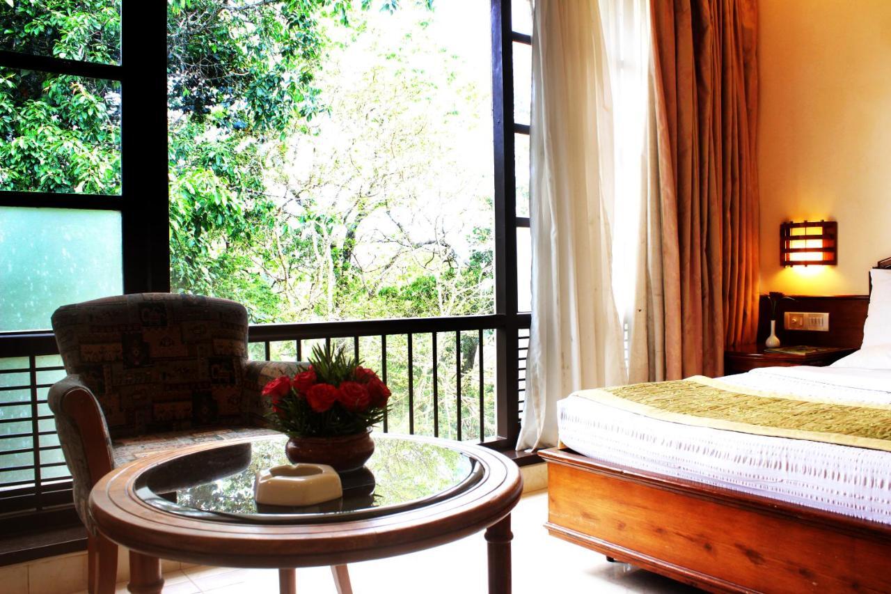 Hotel Aranya Nivas à Thekkady Extérieur photo